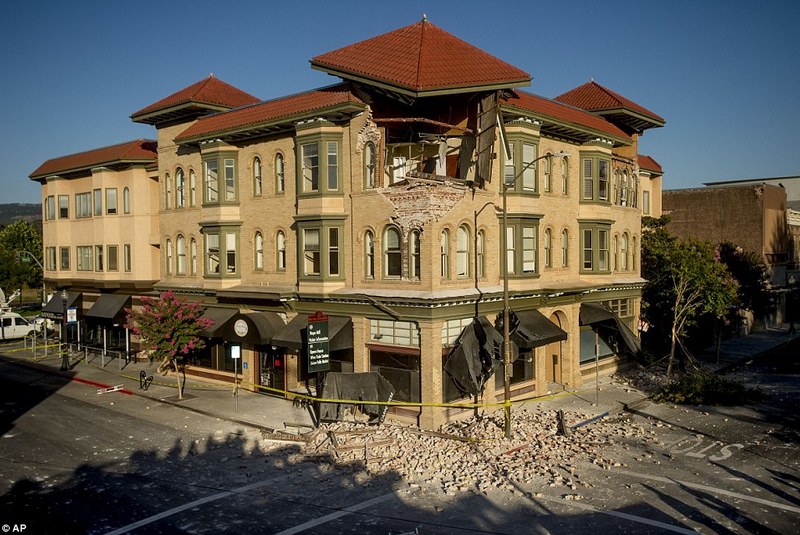 1408942177944 wps 25 bricks and debris surroun